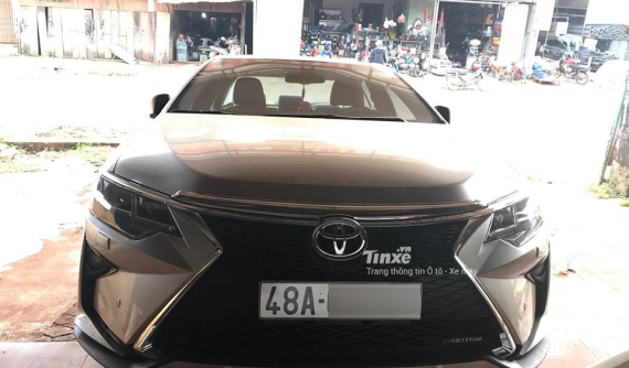 Tay chơi Đắk Mil độ dàn đầu của Lexus cho Toyota Camry đời 2013 hết 23 triệu Đồng