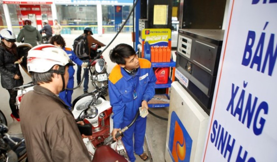 Bộ Công Thương nói gì về giá xăng RON95 tăng cao?
