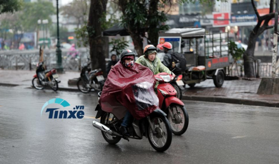 Người Hà Nội co ro với mưa phùn, gió bấc đầu năm 2018