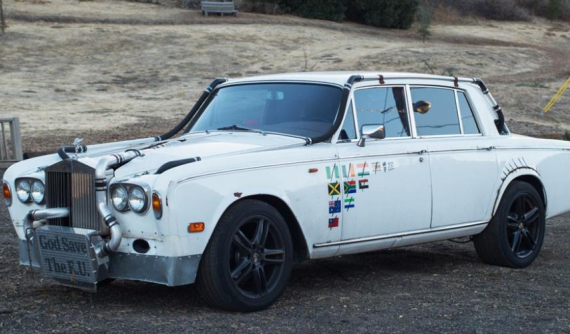 Rolls-Royce Silver Shadow II 1979 phiên bản độ “quái vật chắp vá”