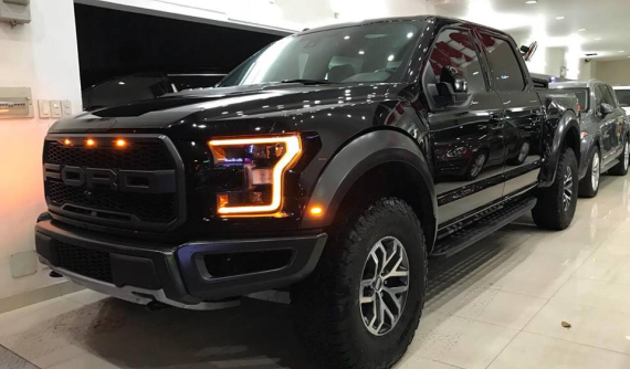 Đại gia Nghệ An tậu "khủng long" Ford F-150 Raptor đầu tiên xuất hiện tại Việt Nam trong năm 2018