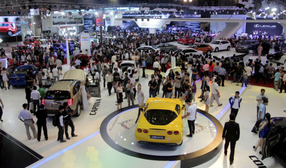 Năm 2017: Doanh số bán ô tô tại Việt Nam chỉ đạt gần 273.000 xe