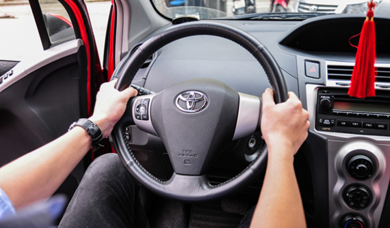 Các tình huống "khó đỡ" khi sử dụng ô tô của tài mới