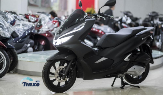 Cận cảnh Honda PCX 150 vừa ra đại lý - có thể không "đội giá"