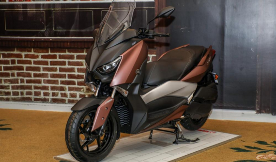 Cận cảnh xe ga phân khối lớn Yamaha X-Max 250 2018 cho Đông Nam Á