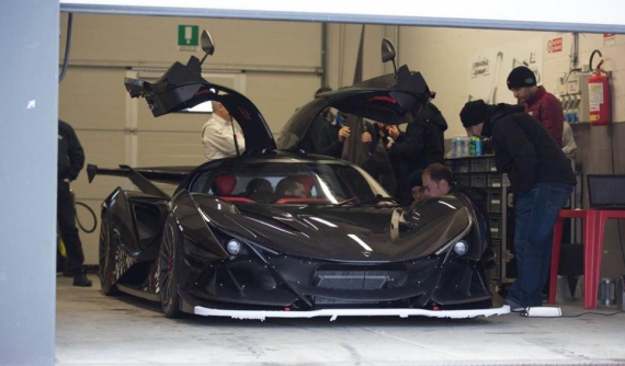 Apollo lý giải về việc siêu xe triệu đô Intensa Emozione "xé toạc" màn đêm ở Hồng Kông vào cuối năm ngoái