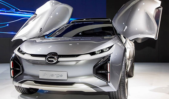 GAC Enverge - mẫu crossover với cửa cắt kéo và đèn pha có thể tháo rời