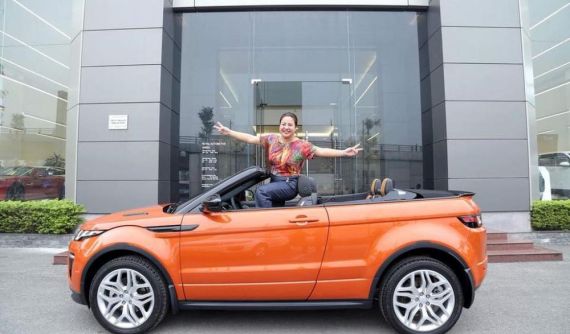 Nữ biker Việt từng lái Harley-Davidson qua 5 nước châu Âu tậu Range Rover Evoque mui trần