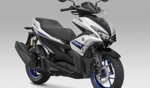 Yamaha NVX 155 có màu tem mới như siêu mô tô Yamaha YZF-R1M