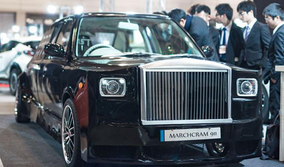 Cận cảnh chiếc Rolls-Royce được ghép từ 2 đầu xe Nissan cực "dị"