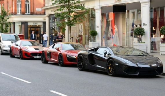 Xử phạt các đại gia lái siêu xe gây ồn, vi phạm giao thông tại London