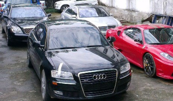 Nhóm nhập lậu xe sang sa lưới, bà trùm tẩu thoát