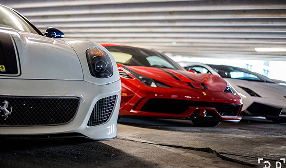 Chiêm ngưỡng bộ sưu tập xế "khủng" nằm phủ bụi trong một bãi đỗ xe