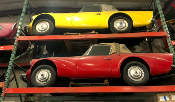 Bất ngờ phát hiện bộ sưu tập những chiếc xe thể thao xấu xí nhất trong lịch sử