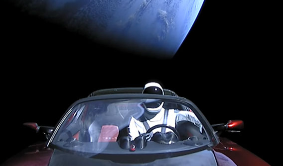 Nhìn lại 10 lần các nhà sản xuất ô tô bước vào lĩnh vực không gian