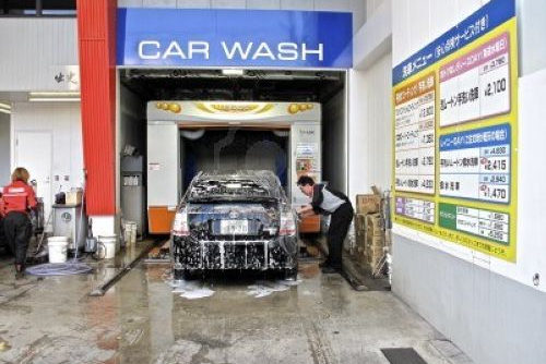 Vòng quanh thế giới và xem tục lệ đón Tết độc đáo cùng ô tô