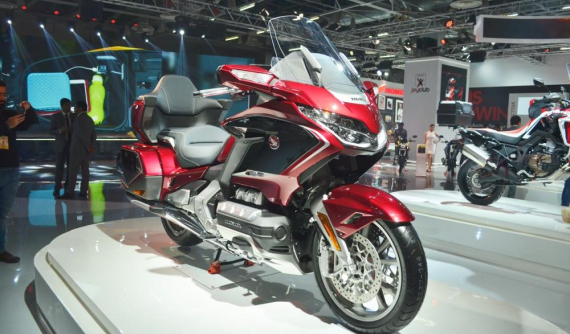 Cận cảnh "chuyên cơ mặt đất" Honda Goldwing Tour 2018
