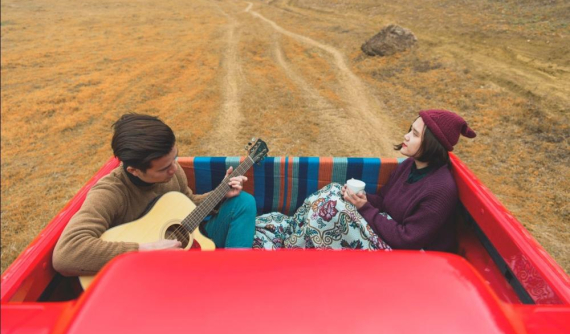 Ghen tị với cặp đôi "phượt" Mộc Châu bằng bán tải ngày Valentine