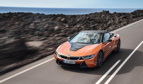 BMW i8 Roadster 2018 lộ giá bán, đắt hơn 20.000 USD so với bản coupe