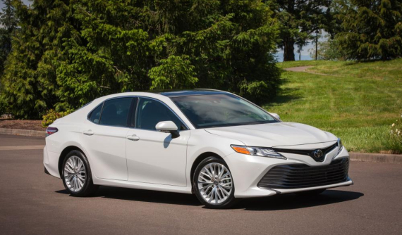 Toyota sẽ cắt giảm các phiên bản xe sedan để tập trung cho bán tải và crossover