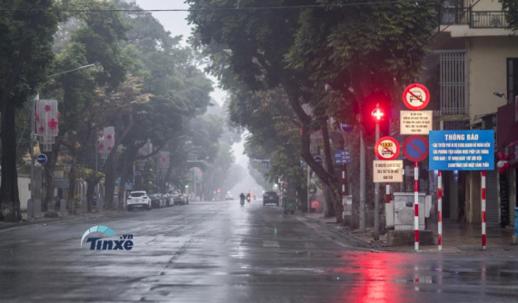 Bình yên như sáng Hà Nội ngày mùng 1 Tết Mậu Tuất