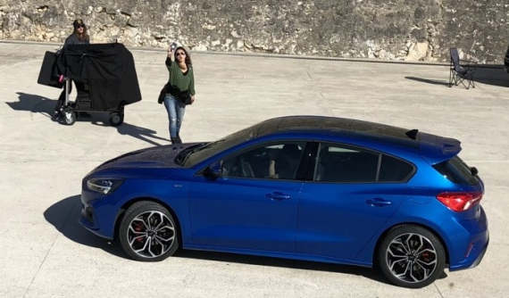 Ford Focus 2019 lộ diện trần trụi, trông giống xe Hàn Quốc