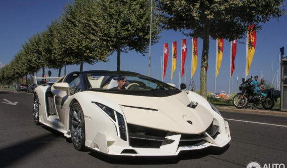Lamborghini Veneno Roadster của con trai Tổng thống Guinea Xích đạo bị tưởng là xe "nhái"