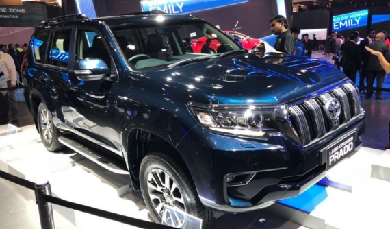 Toyota Land Cruiser Prado 2018 ra mắt với ngoại hình và nội thất hoàn toàn mới