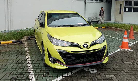 Bắt gặp Toyota Yaris TRD Sportivo 2018 ngoài đời thực trước ngày ra mắt