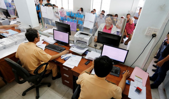 Áp dụng thí điểm khai, nộp lệ phí trước bạ điện tử cho ô tô và xe máy