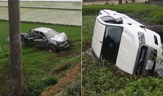 2 chiếc Ford Ranger lao xuống ruộng trong cùng 1 ngày