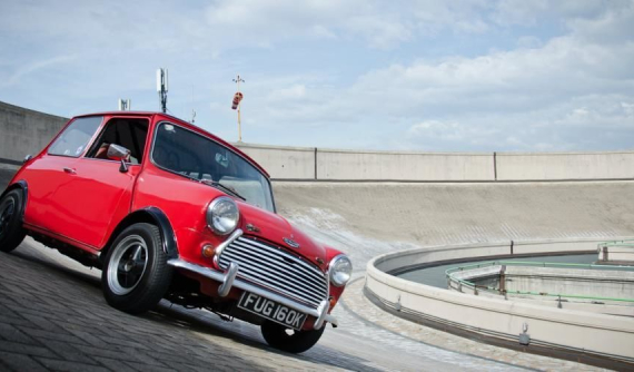 Ghé thăm đường thử xe trên mái nhà độc nhất vô nhị của Fiat