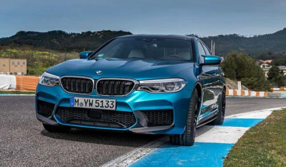 BMW M5 gây ấn tượng mạnh với 4 màu thiết kế riêng tuyệt đẹp
