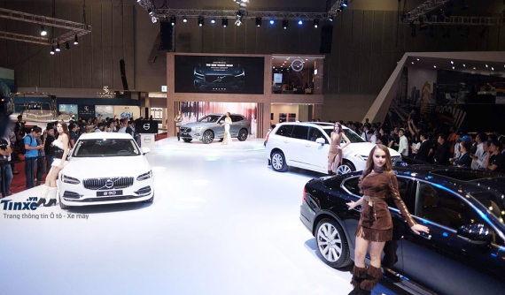 Triển lãm ô tô Việt Nam 2018: Hợp nhất VIVA và VAMA, Lamborghini "dắt tay" Bentley trở lại