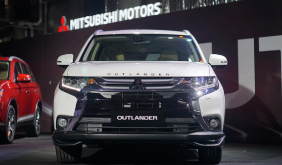 Giá xe Mitsubishi 2018 trong tháng 03/2018