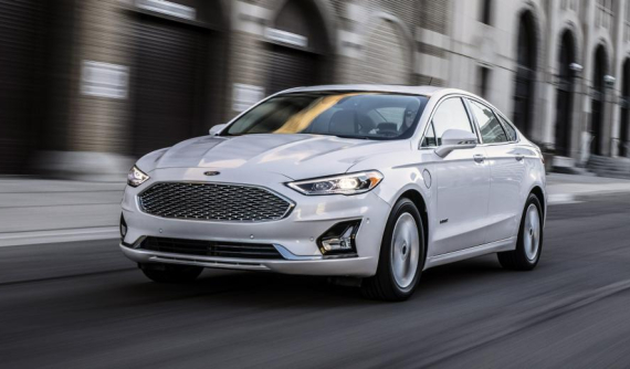 Ford Fusion 2019 được nâng cấp thiết kế và công nghệ, quyết đấu Toyota Camry
