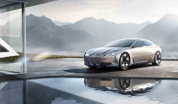 Xe điện BMW i4 có thể đi được 700 km trong một lần sạc