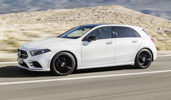 Mercedes và BMW tin tưởng rằng thiết kế ít đường gân mới là tương lai