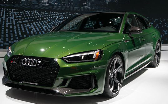 Audi RS5 Sportback 2019: Nhanh hơn và nổi bật hơn với màu xanh lục bảo
