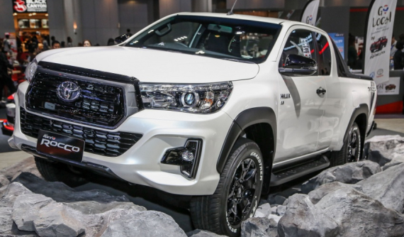 Cận cảnh bản trang bị cao cấp nhất của xe bán tải Toyota Hilux 2018