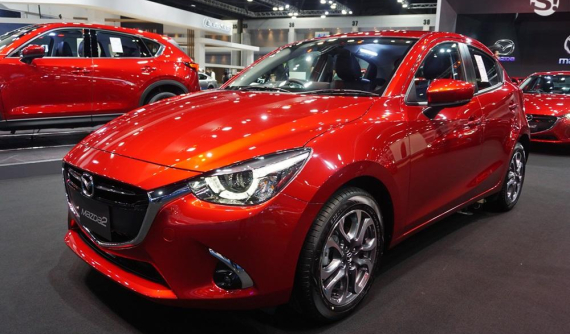 Mazda2 2018 trình làng với nhiều trang bị hiện đại hơn