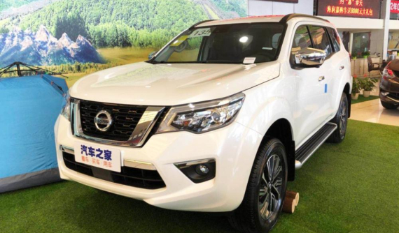 Cận cảnh Nissan Terra - SUV 7 chỗ mới dựa trên Navara - tại đại lý