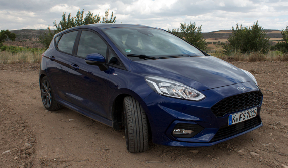 Vì doanh số thất bát, Chevrolet Sonic và Ford Fiesta phải đối mặt với "án tử"