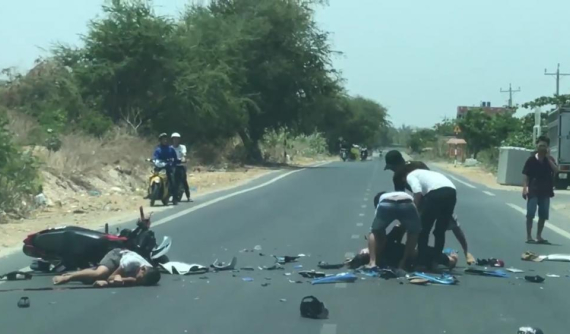 Bình Thuận: Chơi trò thử lao xe vào nhau, 2 thanh niên tử vong tại chỗ