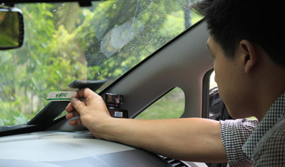 Dán thẻ thu phí tự động: Sẽ thực hiện cưỡng chế trên 3 triệu ô tô