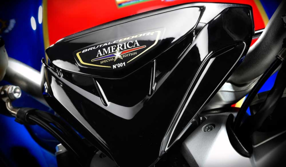 MV Agusta Brutale 800 RR 2018 ra mắt bản đặc biệt đậm chất Mỹ
