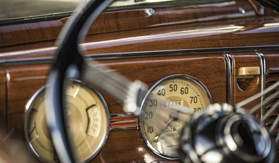 Khám phá nghệ thuật sơn vân gỗ giả thủ công gần như bị "thất truyền" của xe ô tô