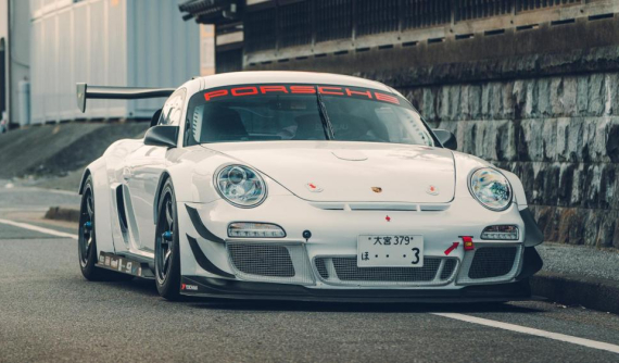 Đây có thể là chiếc Porsche Cayman "chất" nhất thế giới