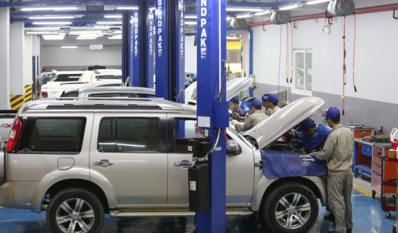 Ford Việt Nam tổ chức "Tháng chăm sóc Khách hàng", tặng Samsung Galaxy S9