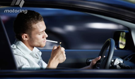 Hút thuốc lá trên xe - hậu quả khó lường